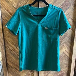 FIGS scrub top